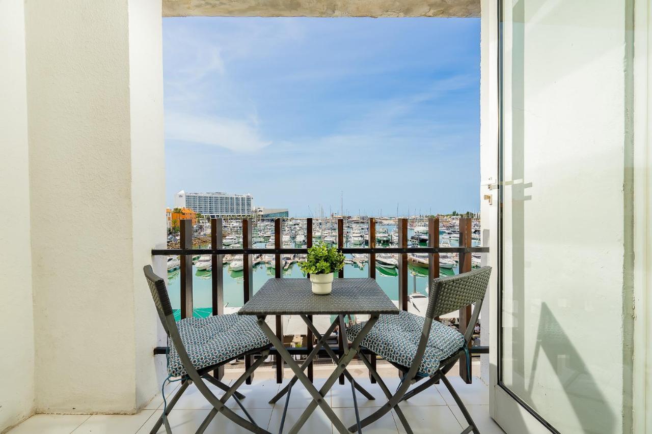 Marina Views Apartment กัวเตย์รา ภายนอก รูปภาพ