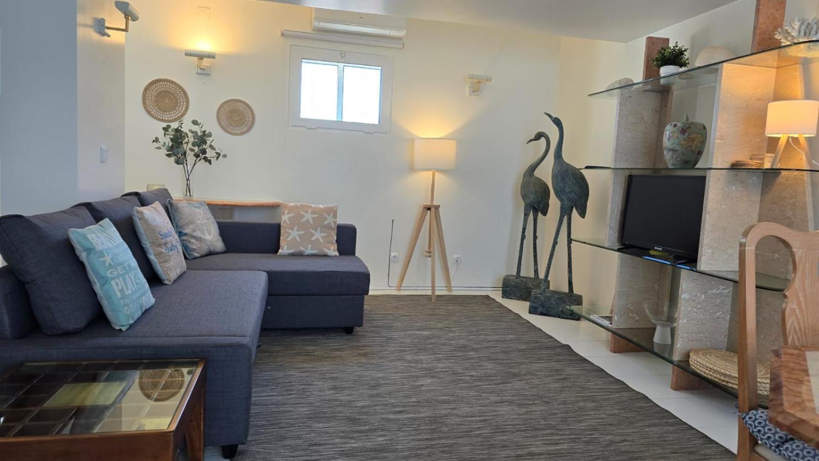Marina Views Apartment กัวเตย์รา ภายนอก รูปภาพ